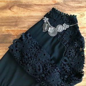 Beautiful Embroidered Lace Top ✨